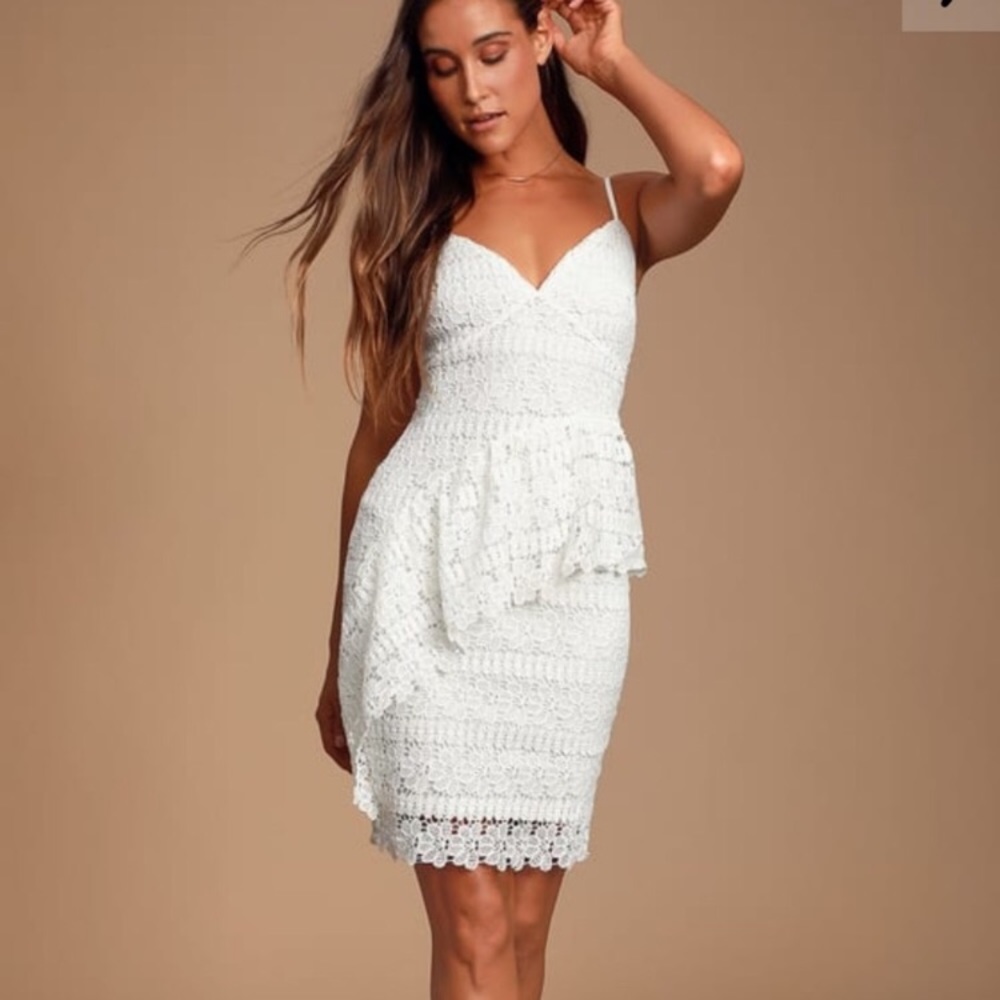 Lulu’s White Lace Ruffled Dress